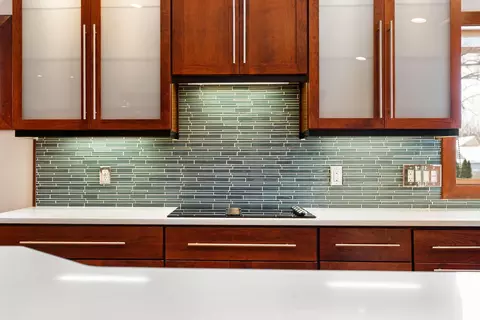 400 Oakland Pl NE #9, Austin, MN 55912