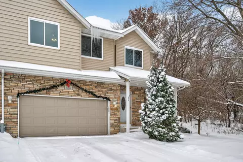 20607 Keystone Ave, Lakeville, MN 55044