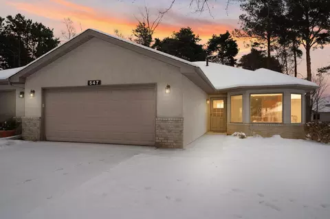 547 Woodside Ct, Shakopee, MN 55379