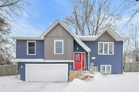 3700 Bryant Cir, Anoka, MN 55303