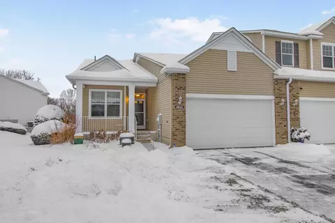 4614 Bloomberg Ln, Inver Grove Heights, MN 55076