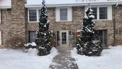 4630 Cedar Lake Rd S #2, Saint Louis Park, MN 55416