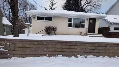 610 Linden St W, Stillwater, MN 55082