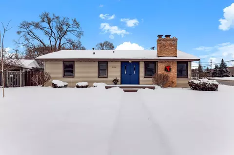 2300 W 95th St, Bloomington, MN 55431