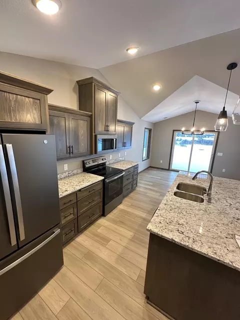 1917 68th Ave N, Saint Cloud, MN 56303 photo 7