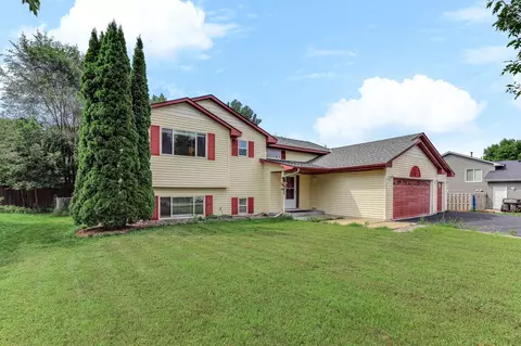 9455 Jarrod Ave S, Cottage Grove, MN 55016