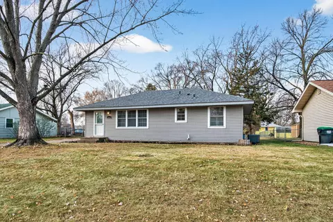 11424 Xavis St NW, Coon Rapids, MN 55433