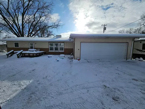 104 Woodland Ave E, Underwood, MN 56586