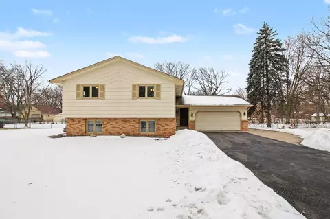 3861 10th Ave, Anoka, MN 55303