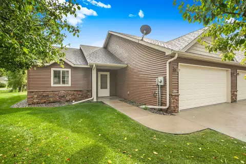 647 Cottonwood Ave, Litchfield, MN 55355