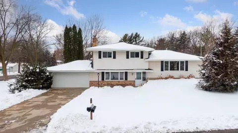 11204 Zebulon Pike Ave, Burnsville, MN 55337