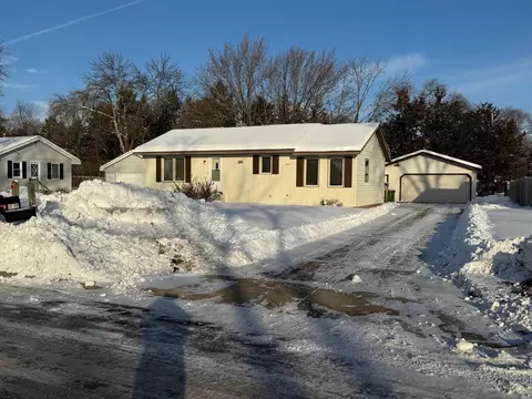 861 83rd Ave NE, Spring Lake Park, MN 55432
