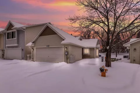 8747 Norway St NW, Coon Rapids, MN 55433