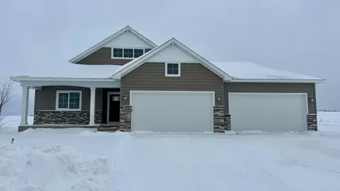 1501 Raccoon Ln, New Richmond, WI 54017