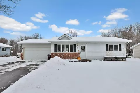 30125 Ridgewood Ave, Shafer, MN 55074