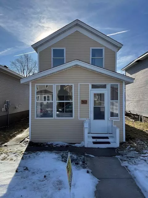 312 2nd Ave SE, Waseca, MN 56093