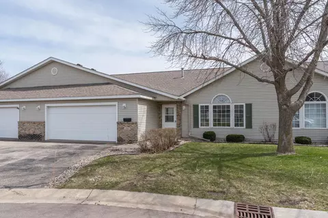 104 Oxford Path, Mankato, MN 56001