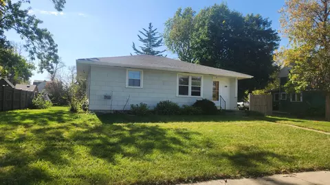 510 5th St SE, Pipestone, MN 56164