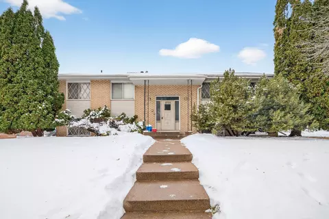 2725 Virginia Ave N, New Hope, MN 55427