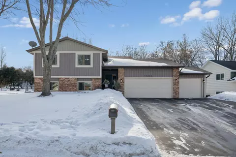 10220 Upper 178th St W, Lakeville, MN 55044