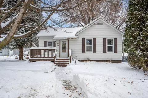 346 Maple St, Glenwood City, WI 54013