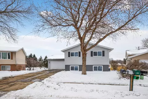 4356 Cimarron Ct NW, Rochester, MN 55901
