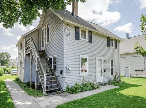 304 7th St NW, Rochester, MN 55901