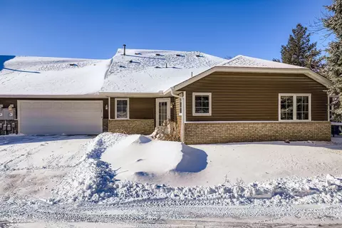 6249 Creekview Ln N, Brooklyn Park, MN 55443