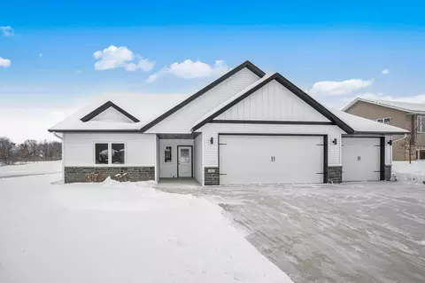 1303 Iris Ln, Saint Joseph, MN 56374