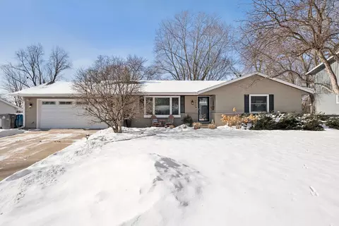 5604 Highwood Dr, Edina, MN 55436
