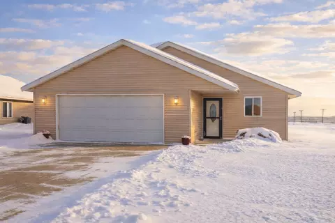 112 8th St S, Hoffman, MN 56339