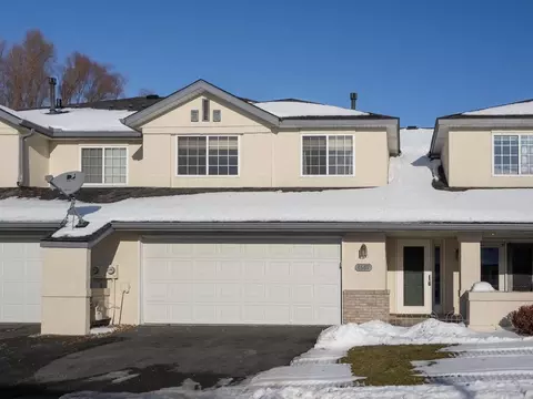 4669 Centerville Rd, White Bear Twp, MN 55127