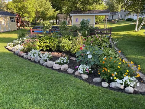 Exterior - 1210 Willmar Ave SW, Willmar, MN 56201 photo 2 of 8