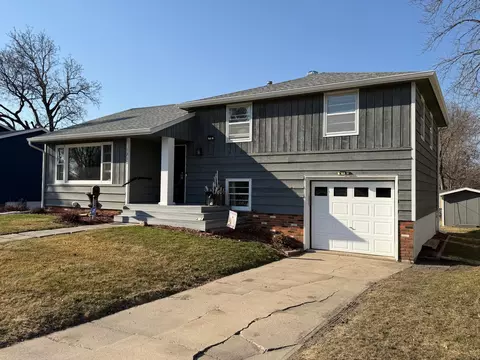 Exterior - 1210 Willmar Ave SW, Willmar, MN 56201 photo 6 of 8