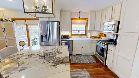 Kitchen - 1210 Willmar Ave SW, Willmar, MN 56201 photo 5 of 7