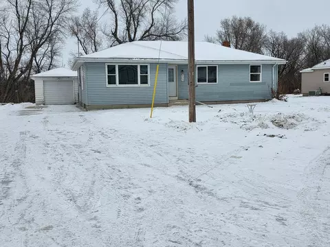 203 Central Ave, Russell, MN 56169