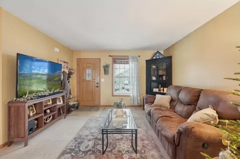 Entry Way - 384 Cedar St, Baldwin, WI 54002 photo 1 of 1