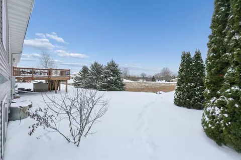 Exterior - 384 Cedar St, Baldwin, WI 54002 photo 2 of 3