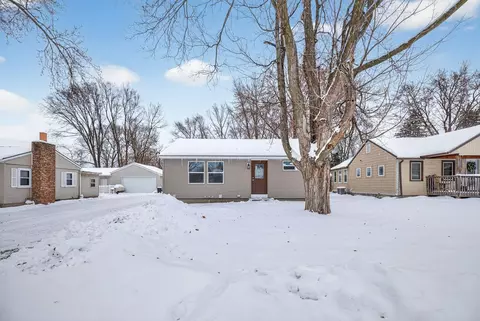 131 Rose Ave, Red Wing, MN 55066 photo 2