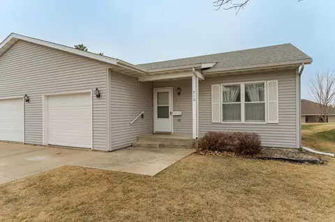 712 Memorial Dr, Spring Valley, MN 55975 photo 22