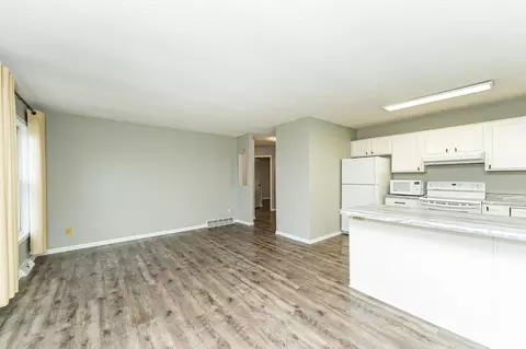 712 Memorial Dr, Spring Valley, MN 55975 photo 9