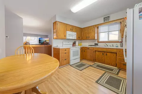 Kitchen - 1221 Home Pl, Faribault, MN 55021 photo 1 of 3
