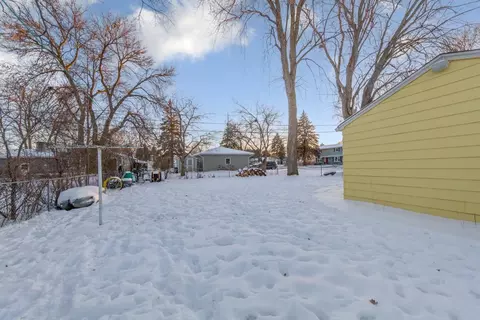 Exterior - 1221 Home Pl, Faribault, MN 55021 photo 4 of 6