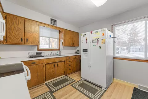 Kitchen - 1221 Home Pl, Faribault, MN 55021 photo 3 of 3