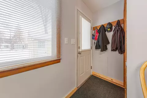 Entry Way - 1221 Home Pl, Faribault, MN 55021 photo 2 of 2