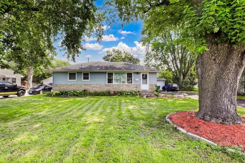 5918 Xerxes Ave N, Brooklyn Center, MN 55430