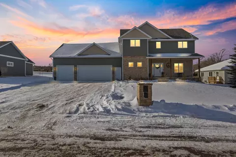 108 S Brook Way, Mankato, MN 56001