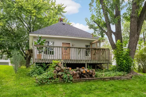 744 N Shore Dr, Forest Lake, MN 55025