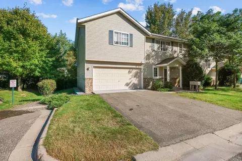 6410 207th St N, Forest Lake, MN 55025