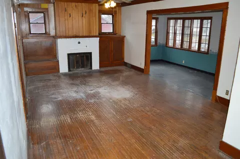 Living - 509 3rd St SW, Austin, MN 55912 photo 1 of 1